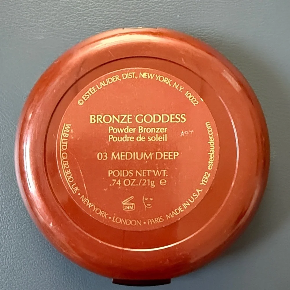 Estee Lauder Bronze goddess bronzer shade 03 medium deep
